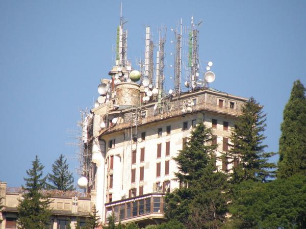 http://www.cieliparalleli.com/images/stories/015img2012/0808285151_624420_Albergo_ca_6253361_medium.jpg